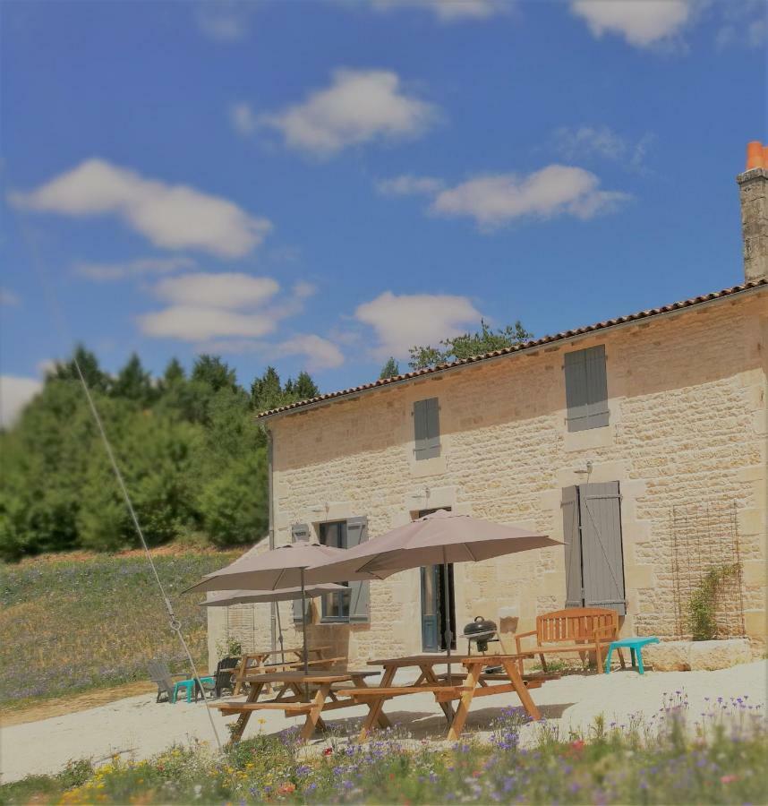 Chateau Des Loups - Les Pommiers Echire Kültér fotó